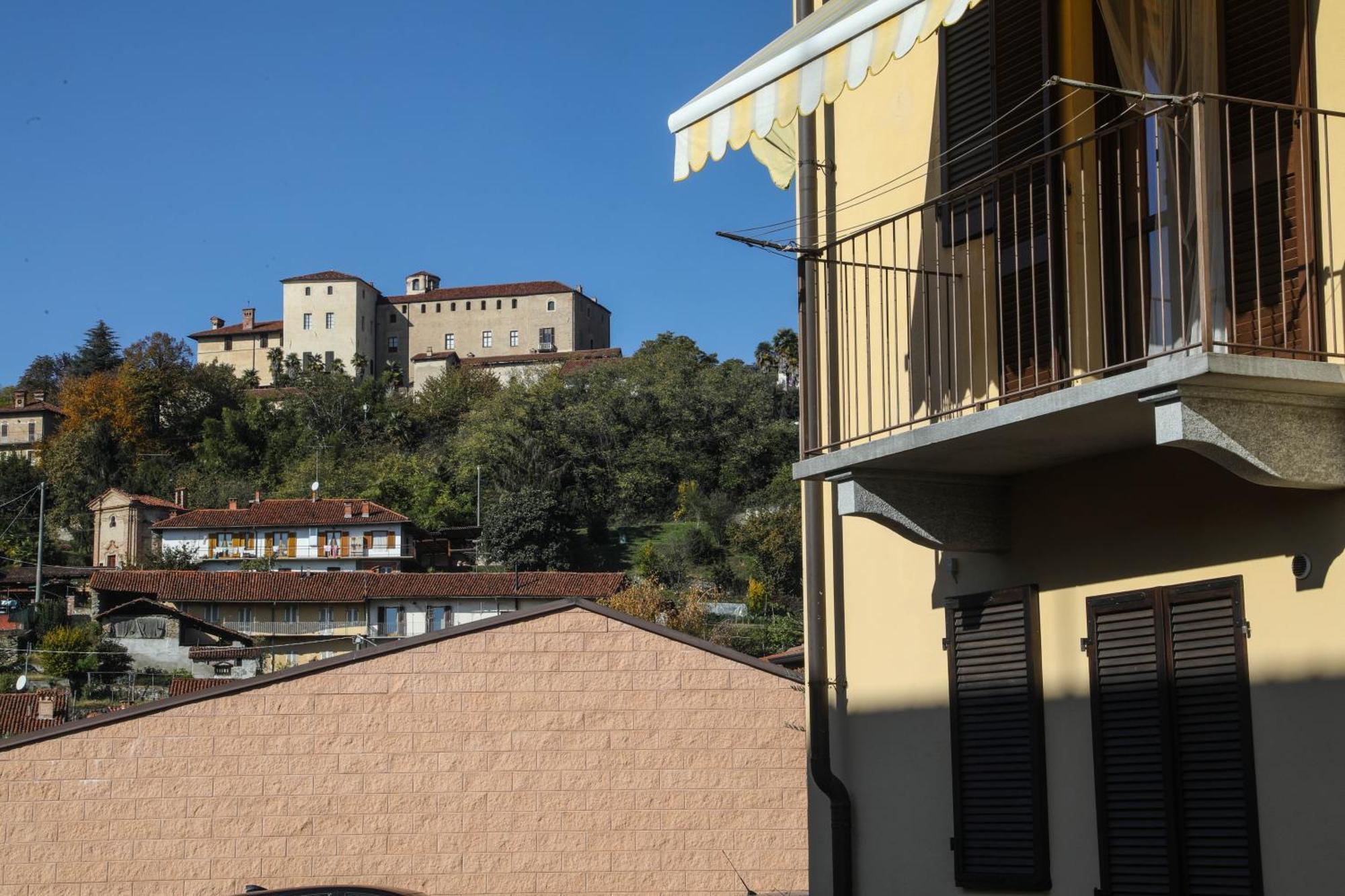 Appartement La Dimora Di Nonno Piero à Manta Extérieur photo